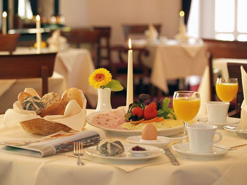 Hotel Kastell Ahlbeck  エクステリア 写真