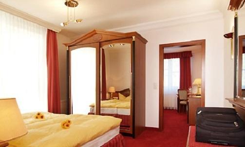 Hotel Kastell Ahlbeck  エクステリア 写真